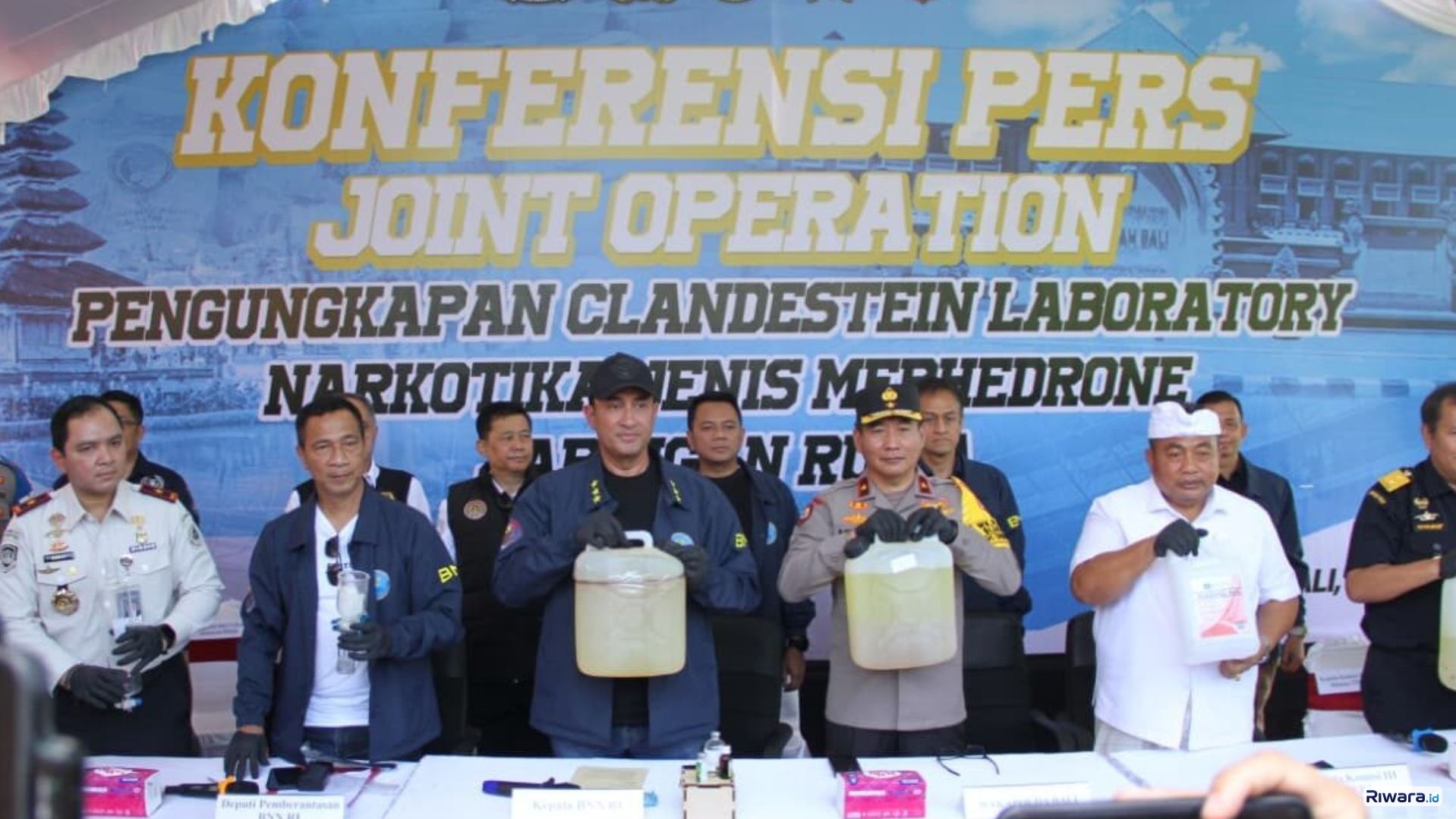 Konferensi Pers Pengungkapan Candestine Laboratory